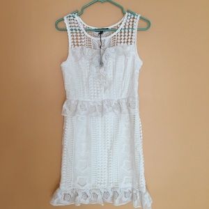 Romeo & Juliet Couture Sleeveless Dress